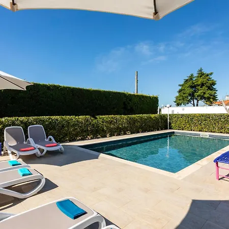 Villa Serena With Lovely Private Pool *
